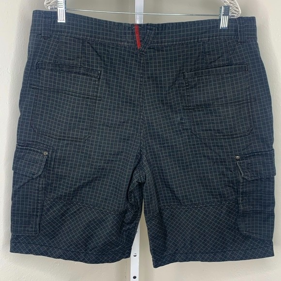 OP Black Green Plaid Print Cargo Shorts EUC | 42 - Picture 3 of 7
